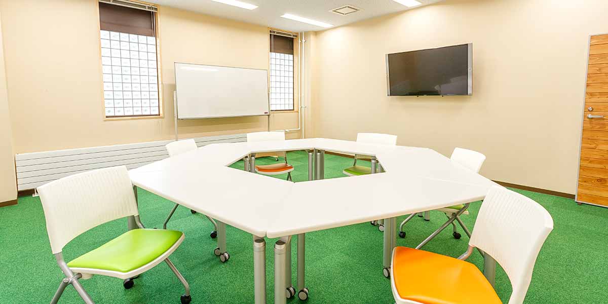 GMOアスリーツパーク湯の丸ヴィレッジ（高原荘）ミーティングルーム